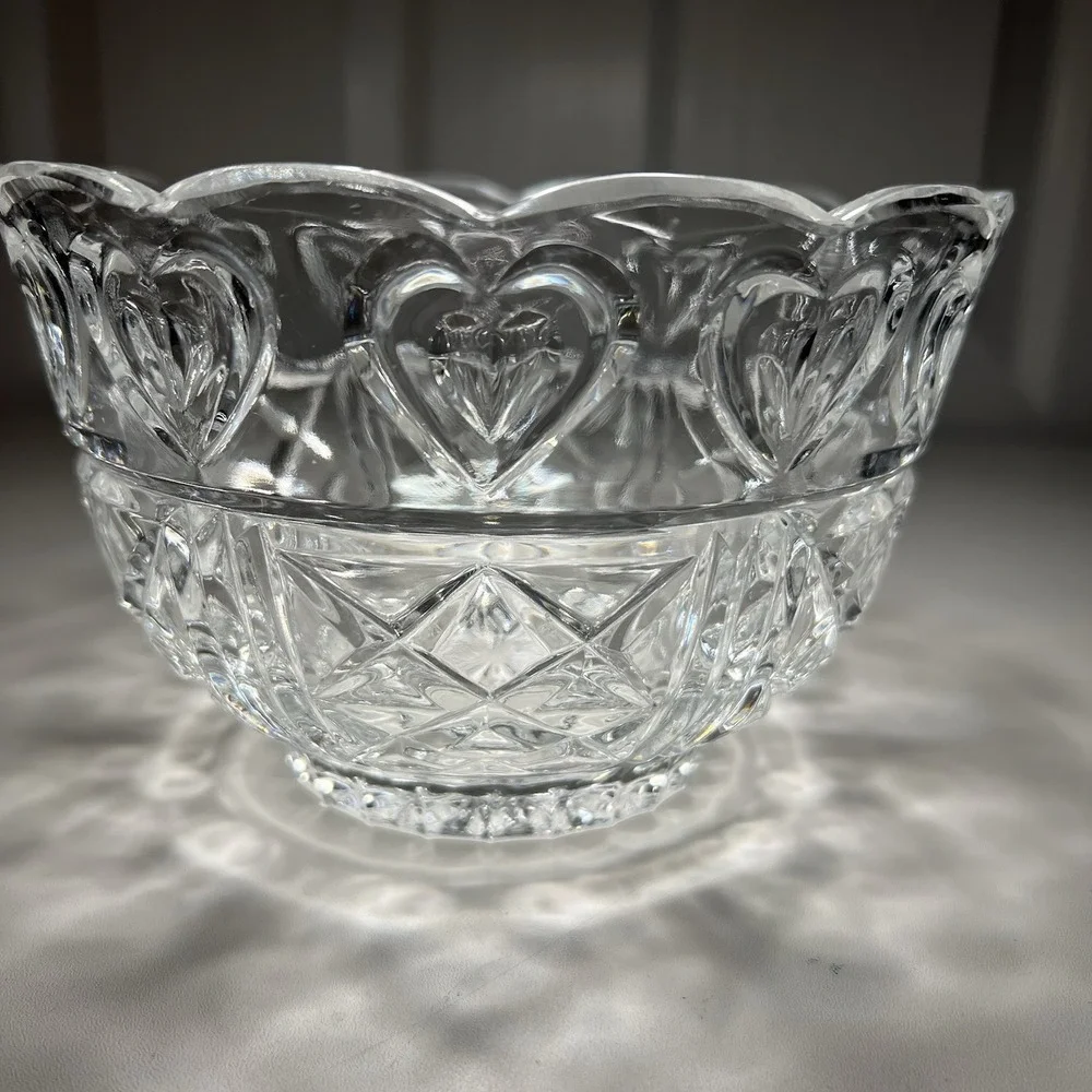 Vtg Fifth Avenue Crystal Footed Bowl Hearts Scalloped Edges
